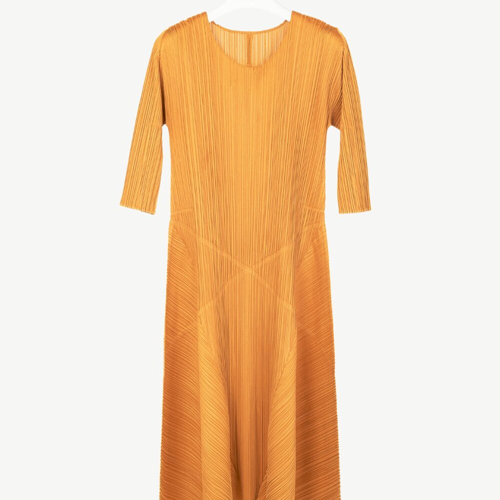 Pleats Please Issey Miyake Orange 3/4-Sleeve Midi Dress